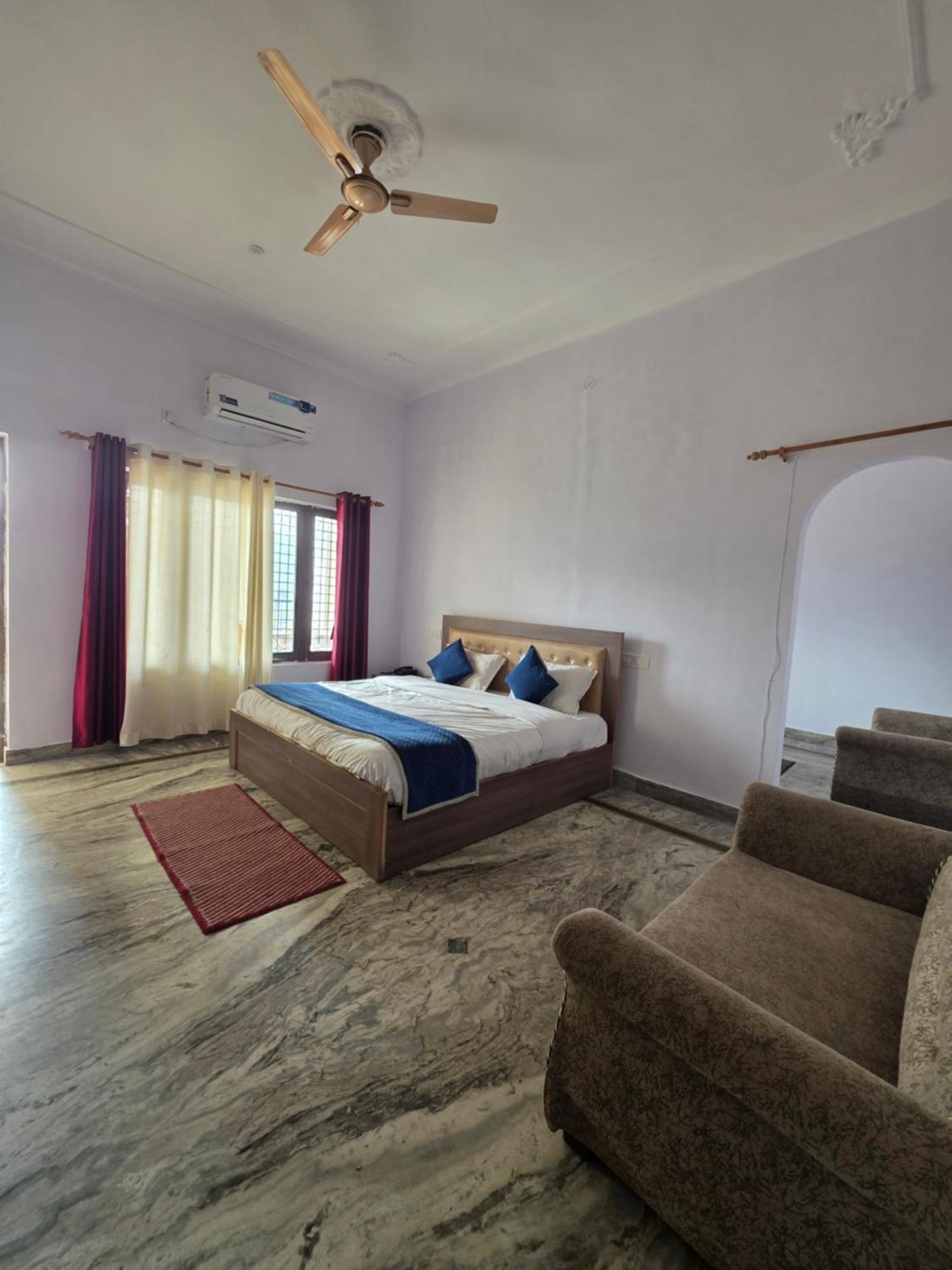 Siddhi Vinayak Hotel And Banquet Bhīm Tāl Екстериор снимка